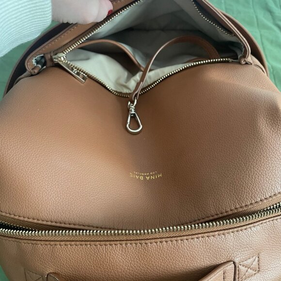 Mina Baie Stevie Full Backpack (Vegan) Includes dust bag - Picture 10 of 11